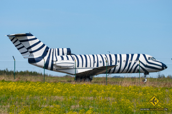 Yakovlev Yak-40