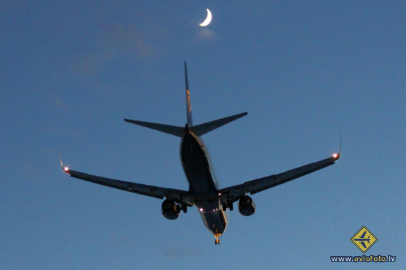 Boeing 737-8AS