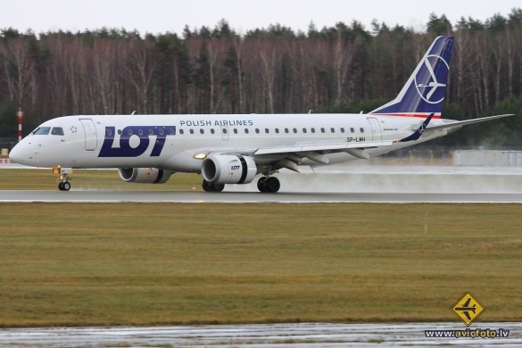 Embraer 190LR (ERJ-190-100LR)