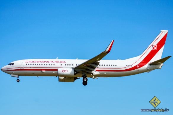 Boeing 737-8TV BBJ2