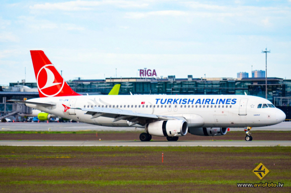 Airbus A320-232