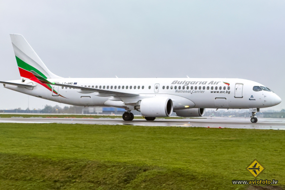Airbus A220-300