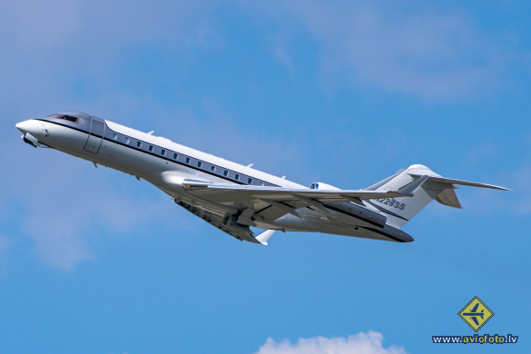 Bombardier Global Express (BD-700-1A10)