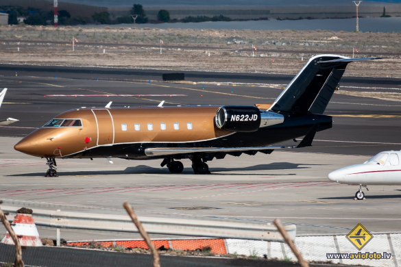 Bombardier Challenger 604 (CL-600-2B16)