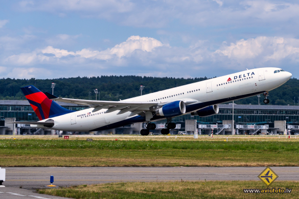 Airbus A330-323X