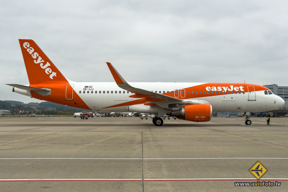 Airbus A320-214
