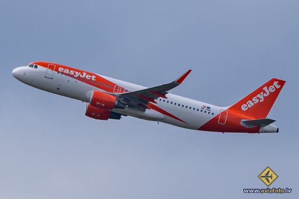 Airbus A320-214