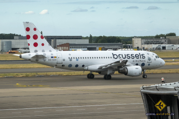 Airbus A319-111