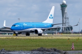 Boeing 737-7K2