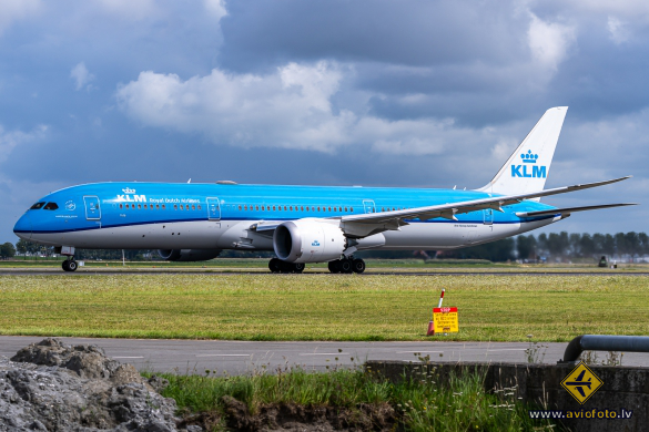 Boeing 787-9 Dreamliner