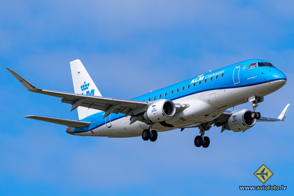 Embraer 175STD (ERJ-170-200STD)