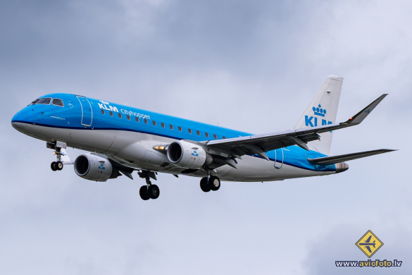 Embraer 175STD (ERJ-170-200STD)