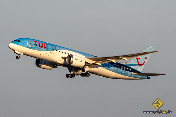 Boeing 787-8 Dreamliner