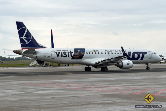 Embraer 195LR (ERJ-190-200LR)