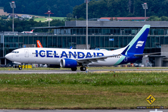 Boeing 737-8 MAX