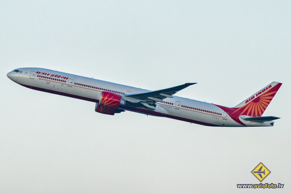 Boeing 777-337/ER