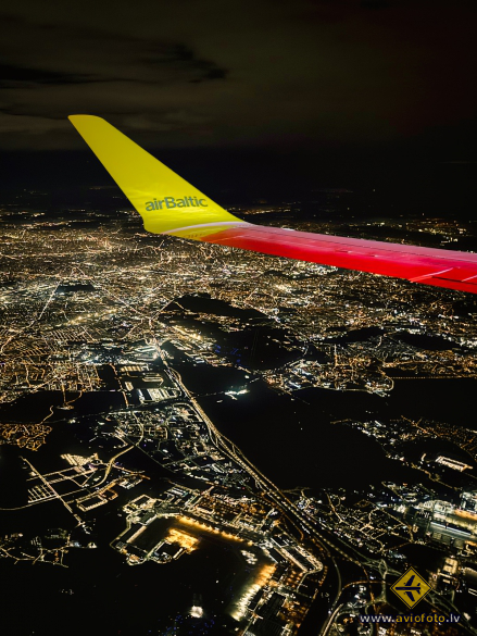 Airbus A220-300