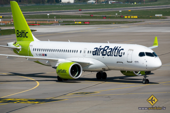 Airbus A220-300
