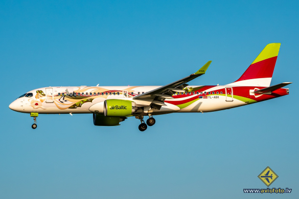 Airbus A220-300
