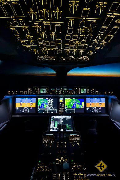 Bombardier CSeries CS300 (BD-500-1A11)