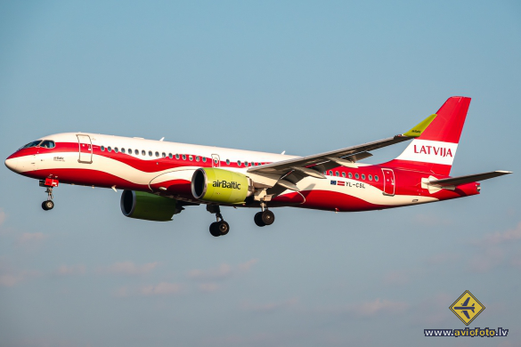 Airbus A220-300