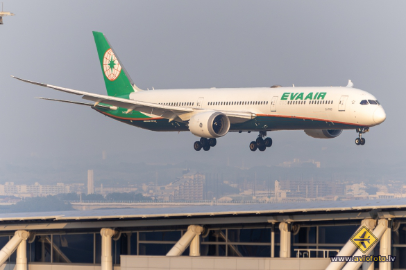 Boeing 787-10 Dreamliner