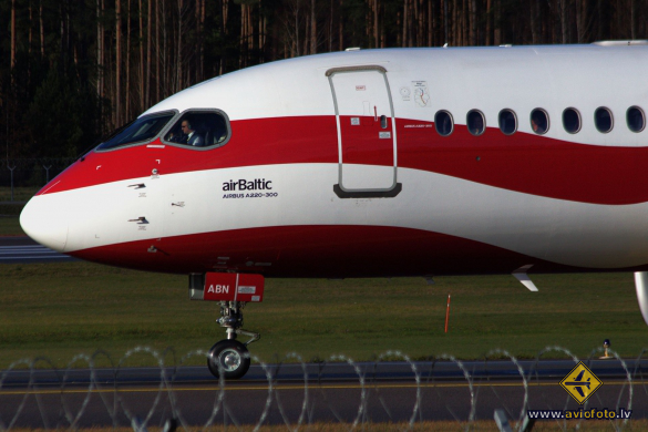 Airbus A220-300