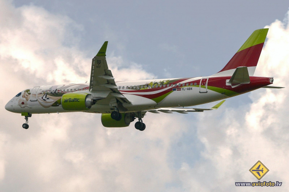 Airbus A220-300