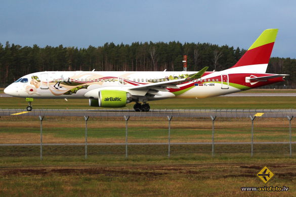 Airbus A220-300