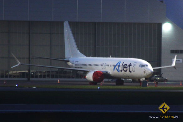 Boeing 737-8 MAX
