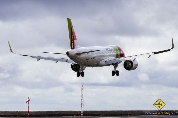 Airbus A320-251N