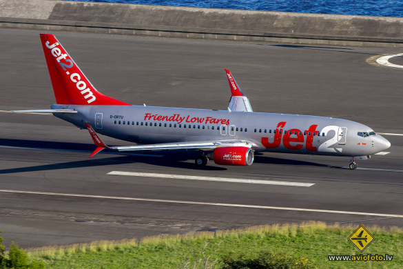 Boeing 737-86N
