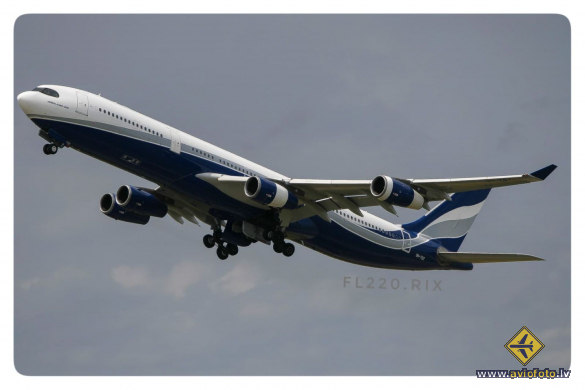 Airbus A340-313