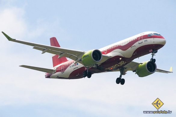 Airbus A220-300
