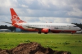 Boeing 737-8H6