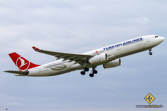 Airbus A330-343