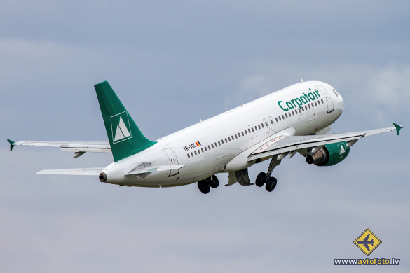 Airbus A320-216