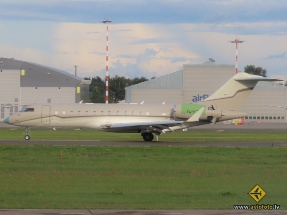 Bombardier Global Express XRS (BD-700-1A10)