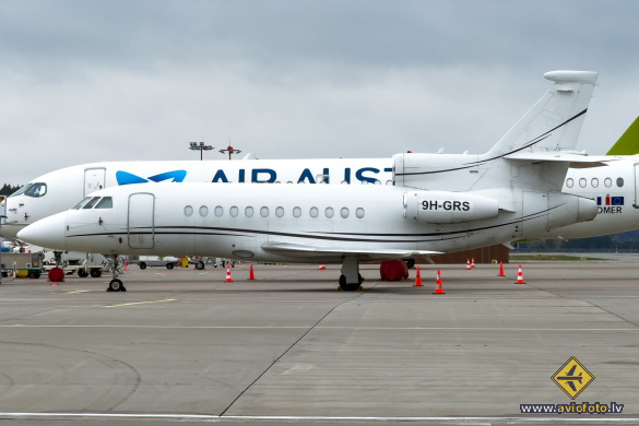 Dassault Falcon 900B