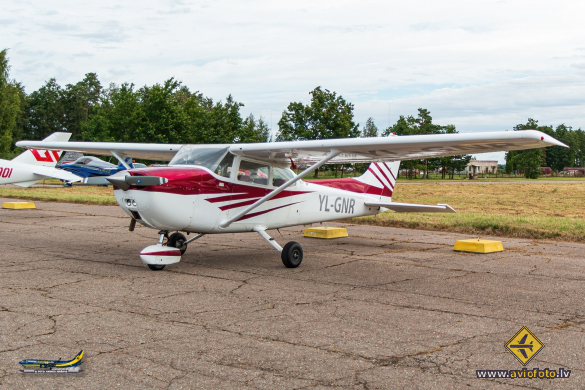 Cessna F172M