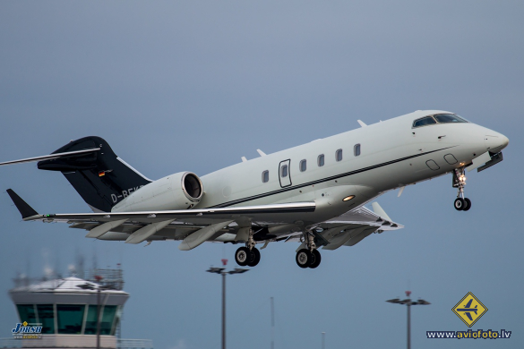 Bombardier Challenger 300 (BD-100-1A10)