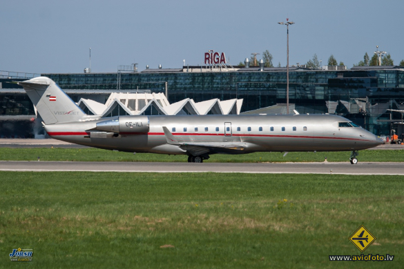 Bombardier Challenger 850 (CRJ-200SE/CL-600-2B19)