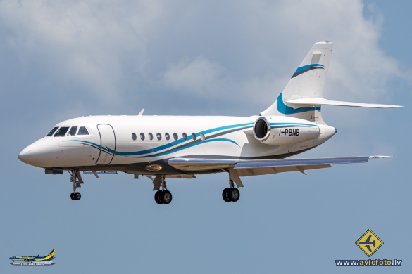 Dassault Falcon 2000