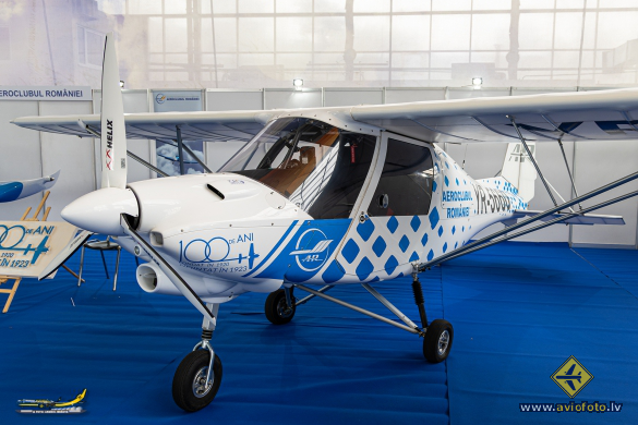 Ikarus C-42B