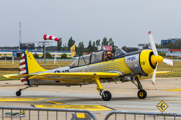 Yakovlev (Aerostar) Yak-52TW