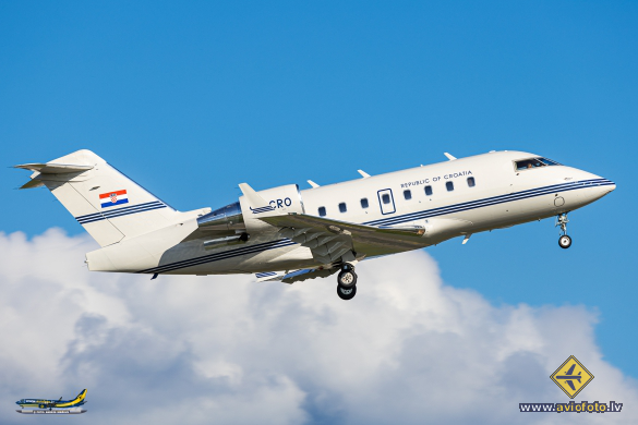 Bombardier Challenger 604 (CL-600-2B16)