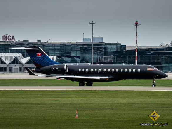 Bombardier Global Express (BD-700-1A10)
