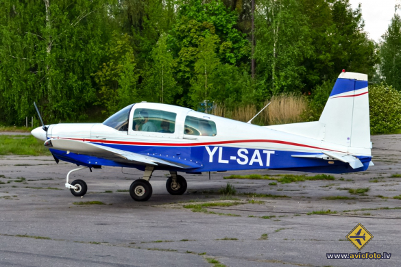 Grumman American AA-5 Traveler