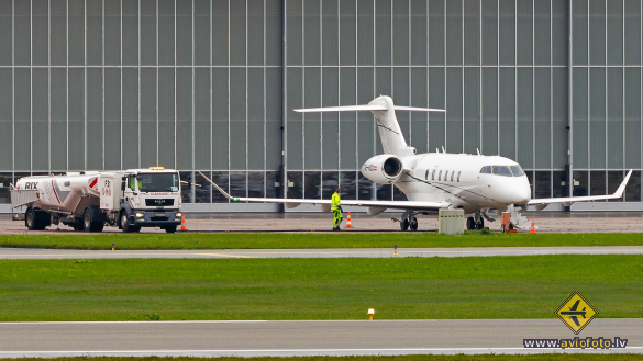 Bombardier Challenger 350 (BD-100-1A10)