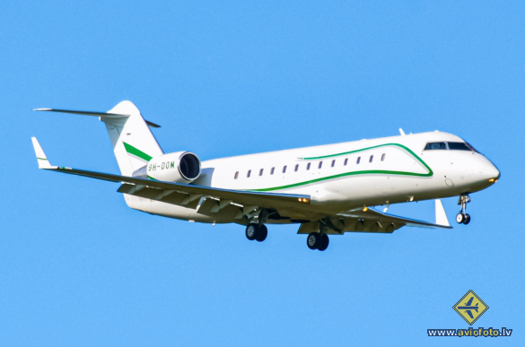 Bombardier Challenger 850 (CRJ-200SE/CL-600-2B19)